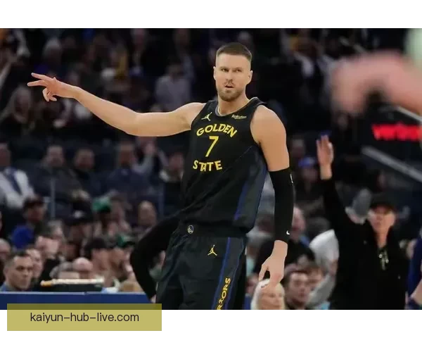 勇士25次失误惨败活塞追梦零分意外撞到女球迷波尔津吉斯伤退得5分